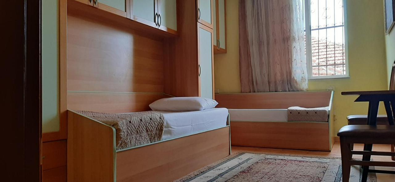 Enki'S Guesthouse تيرانا المظهر الخارجي الصورة