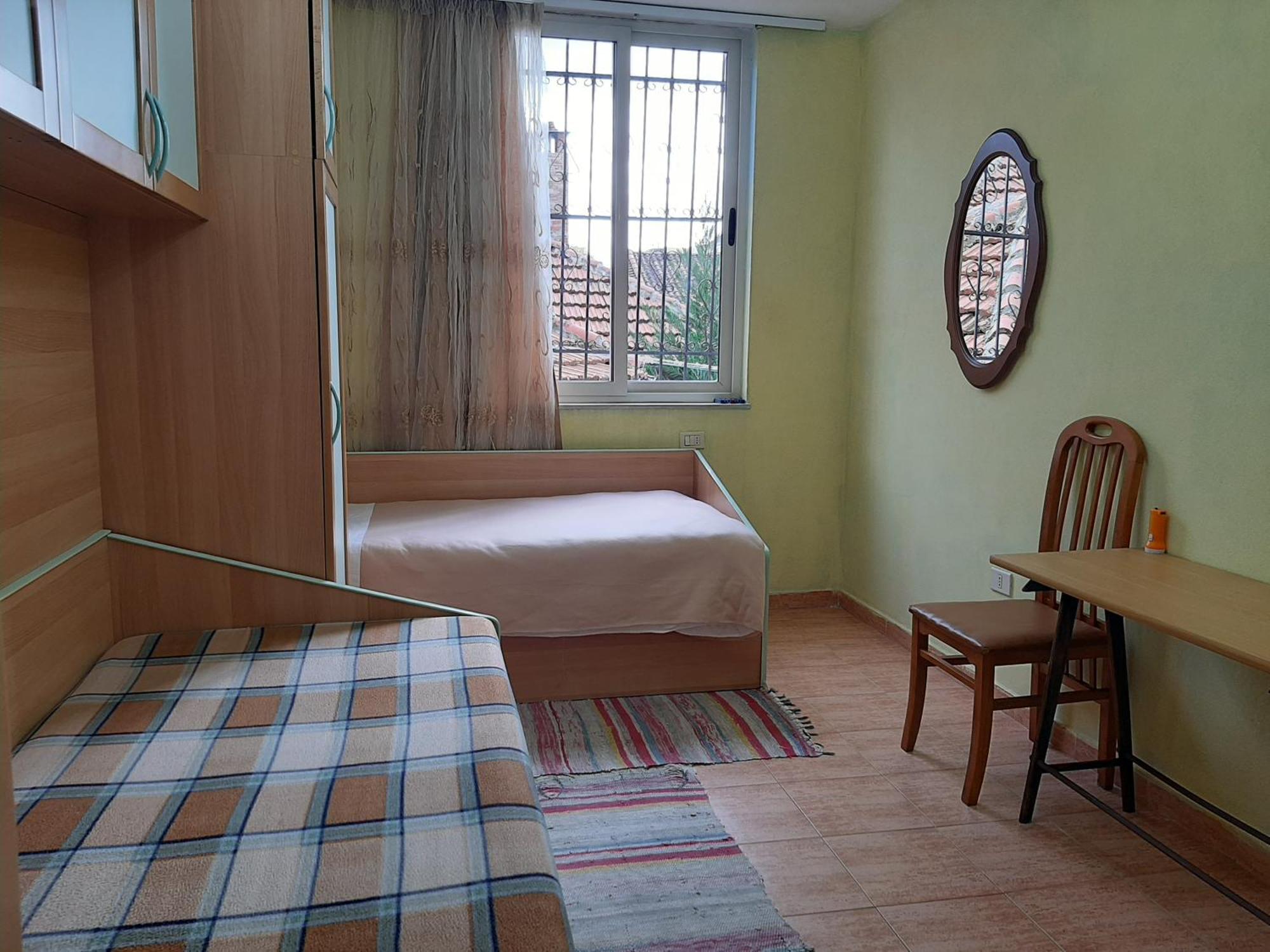 Enki'S Guesthouse تيرانا المظهر الخارجي الصورة