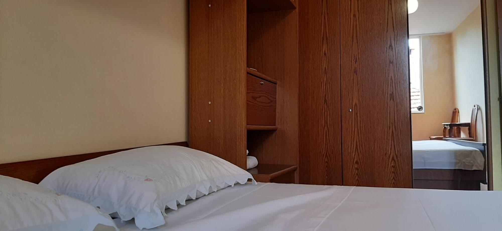 Enki'S Guesthouse تيرانا المظهر الخارجي الصورة